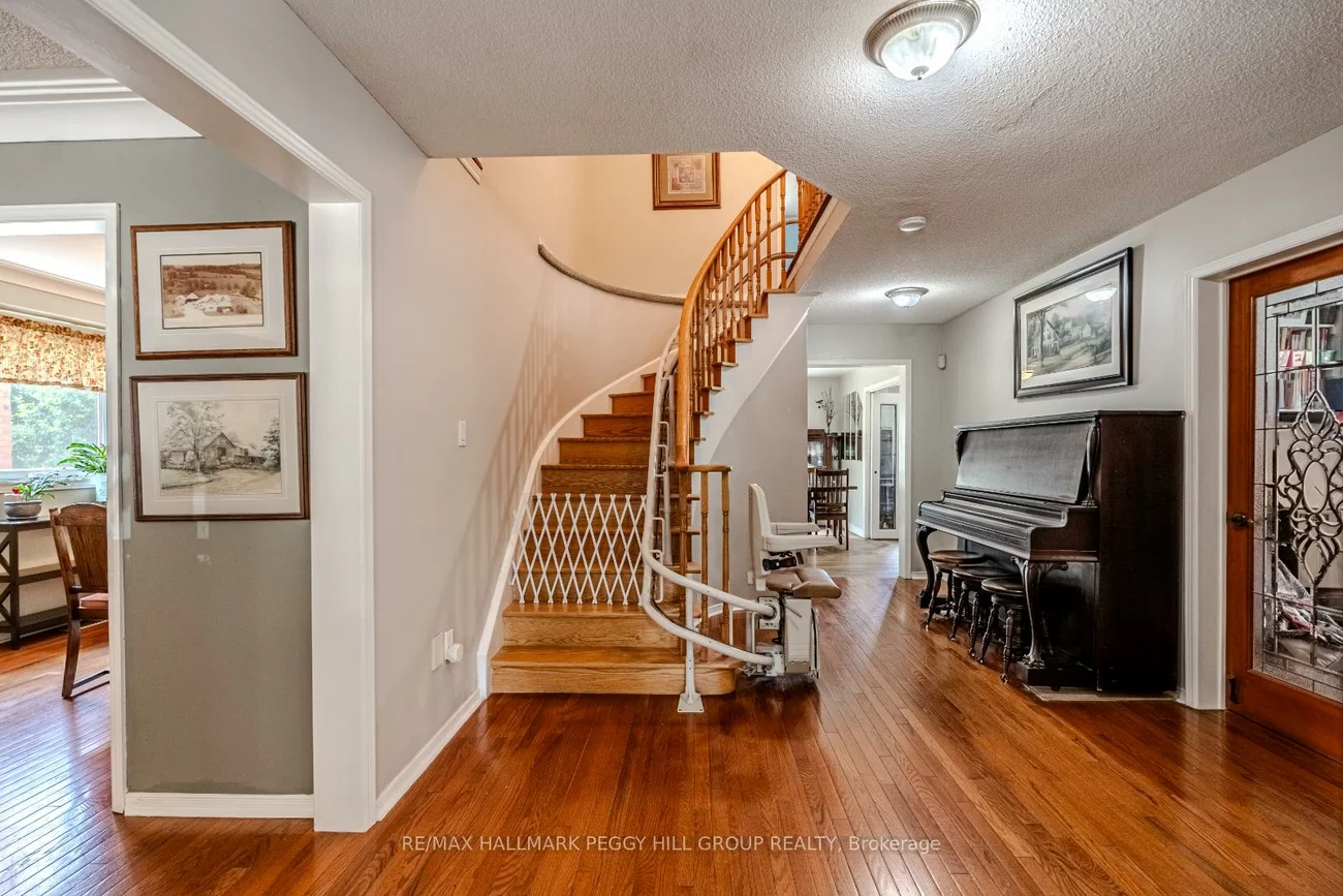 8, River Ridge, Bayshore, Barrie