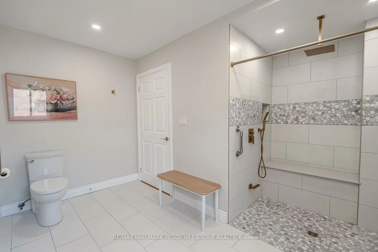 8, River Ridge, Bayshore, Barrie