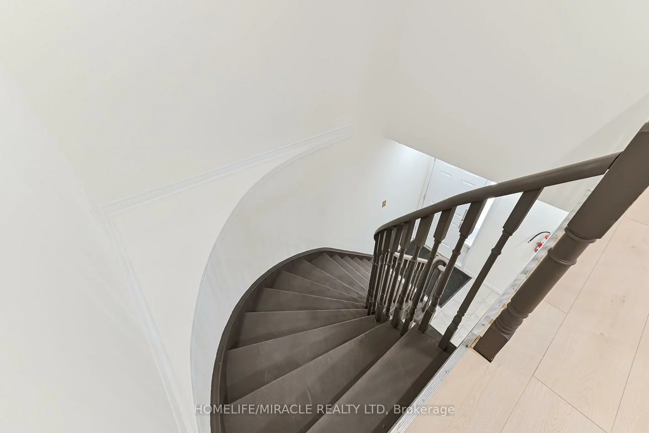 40, Blair, Grove East, Barrie