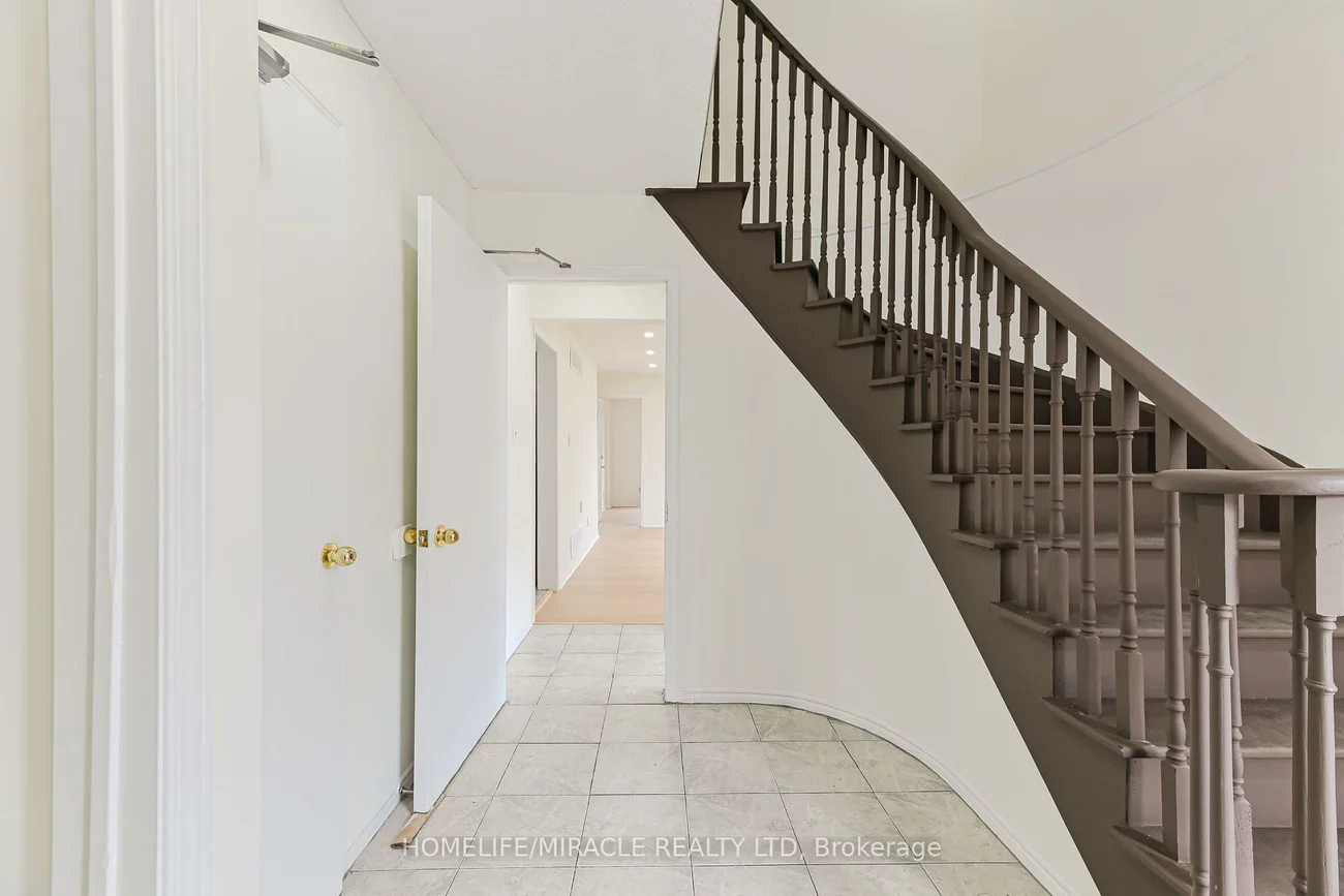 40, Blair, Grove East, Barrie