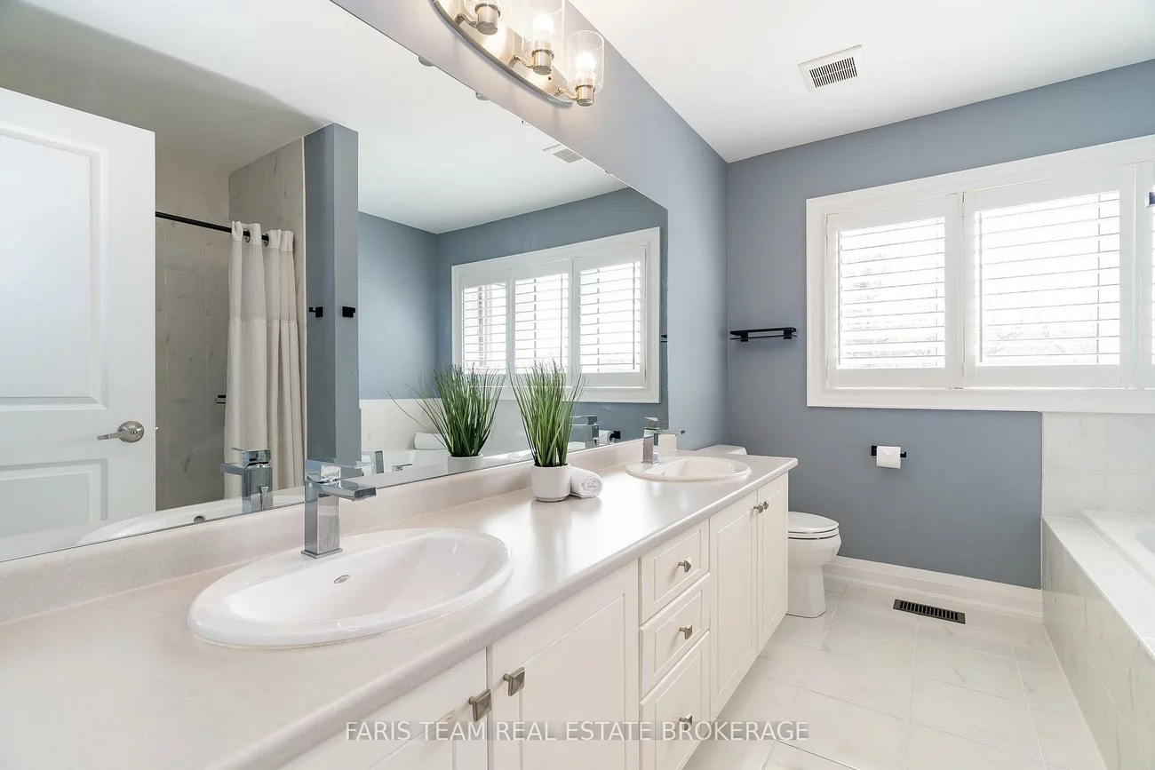 37, Muirfield, Holly, Barrie