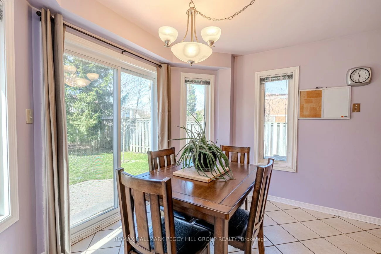36, Ford, West Bayfield, Barrie