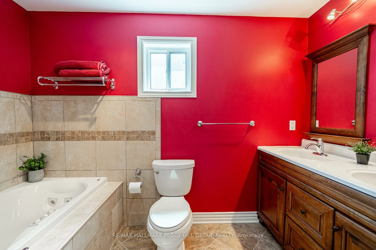 36, Ford, West Bayfield, Barrie