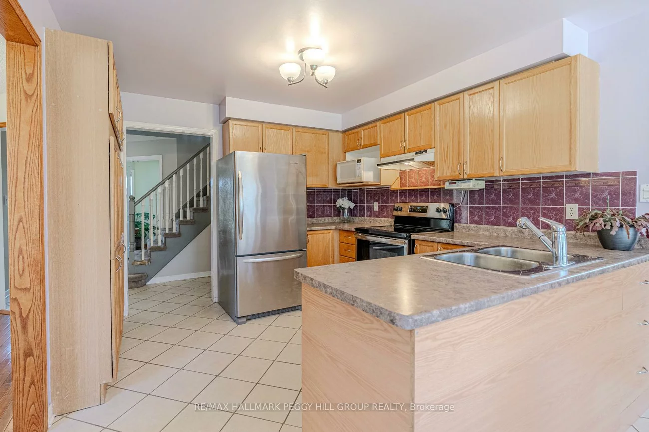 36, Ford, West Bayfield, Barrie