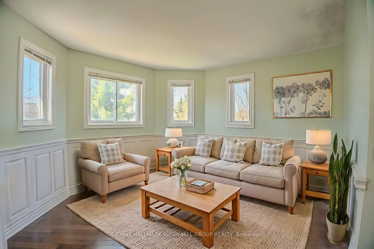 36, Ford, West Bayfield, Barrie