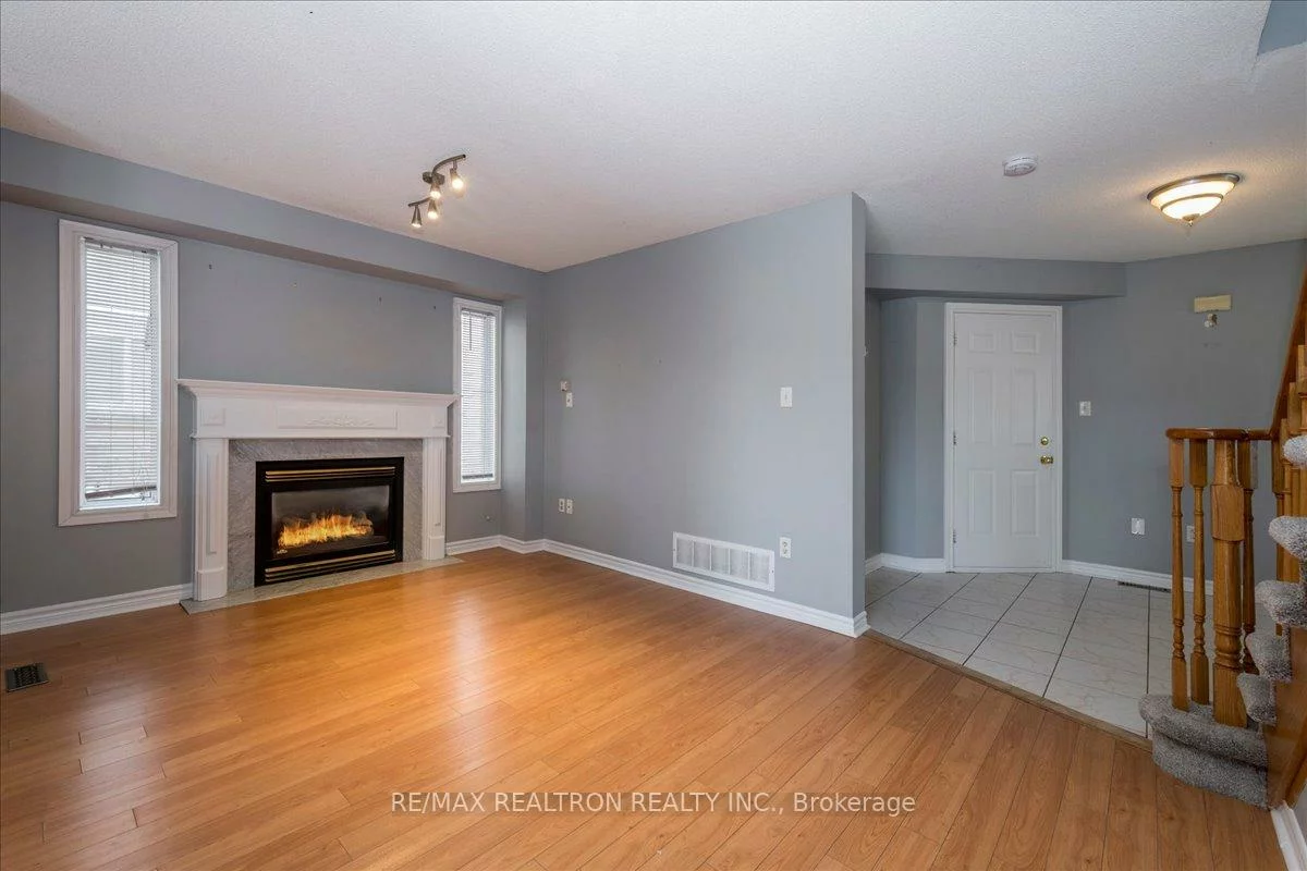 2089, Dwinnell, 400 North, Barrie