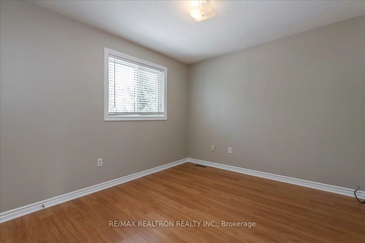 2089, Dwinnell, 400 North, Barrie