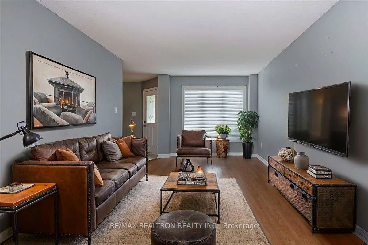 2089, Dwinnell, 400 North, Barrie
