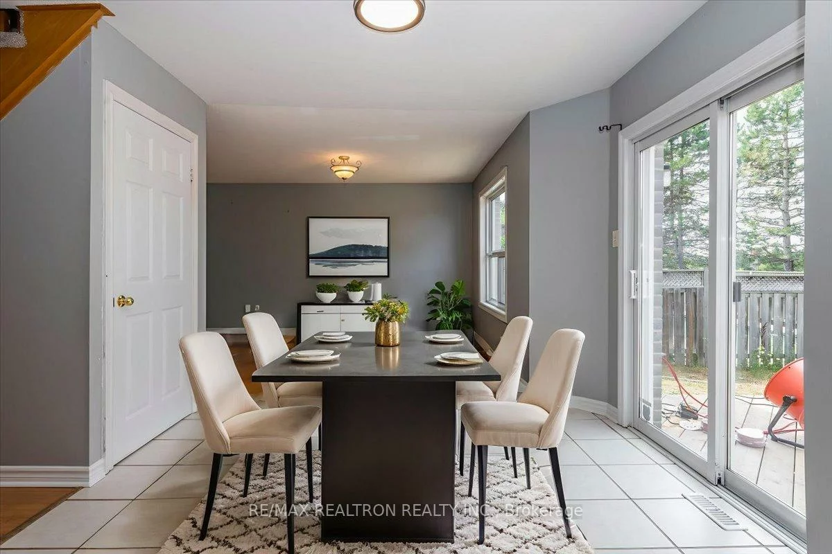 2089, Dwinnell, 400 North, Barrie