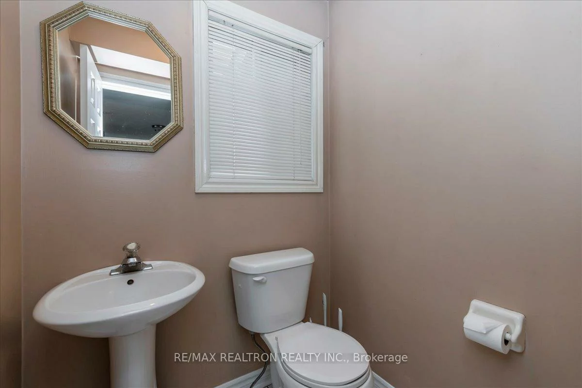 2089, Dwinnell, 400 North, Barrie