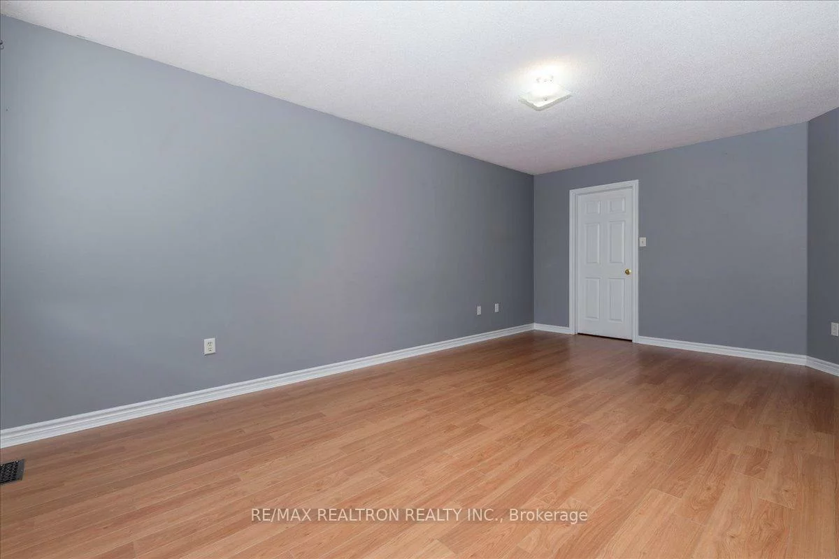 2089, Dwinnell, 400 North, Barrie