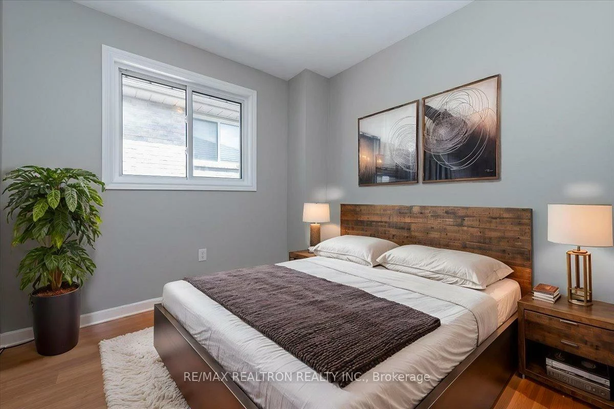 2089, Dwinnell, 400 North, Barrie