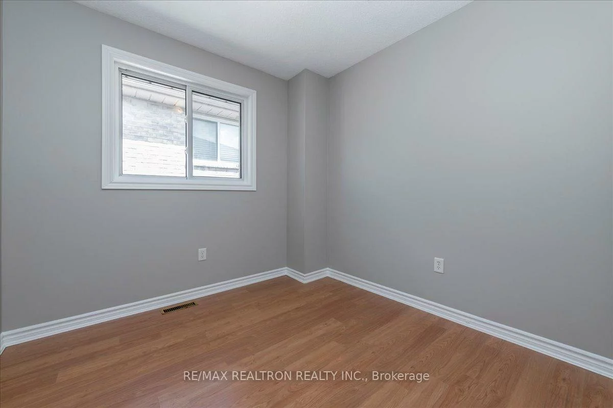 2089, Dwinnell, 400 North, Barrie