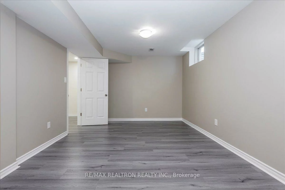 2089, Dwinnell, 400 North, Barrie