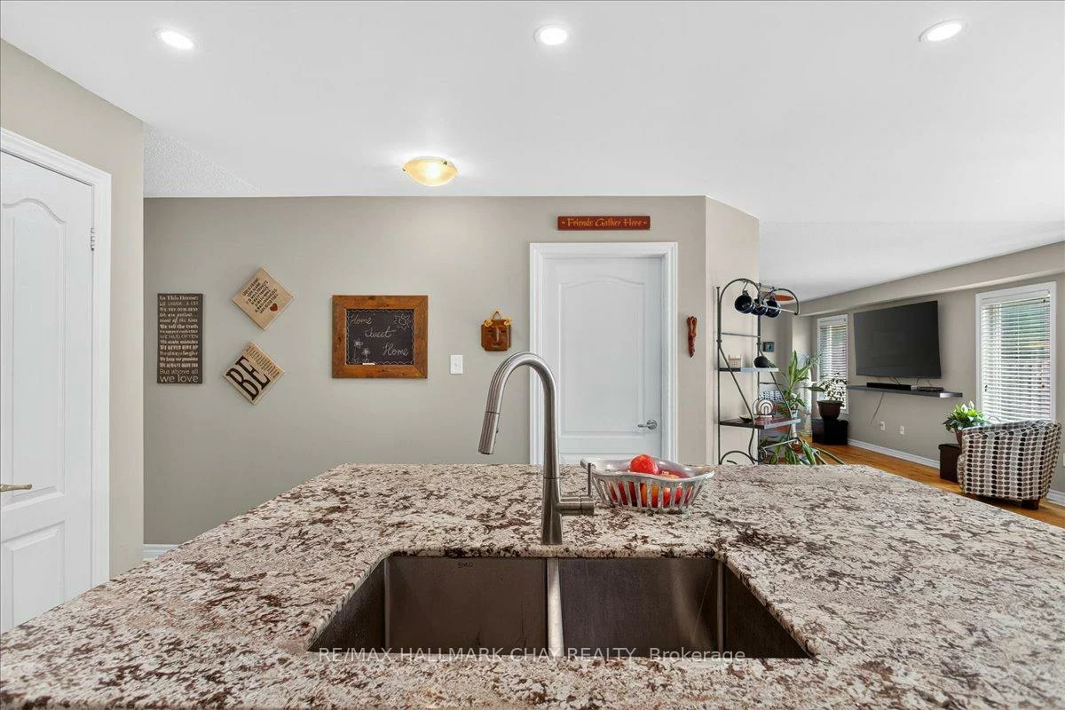 35, Diana, Innis-Shore, Barrie