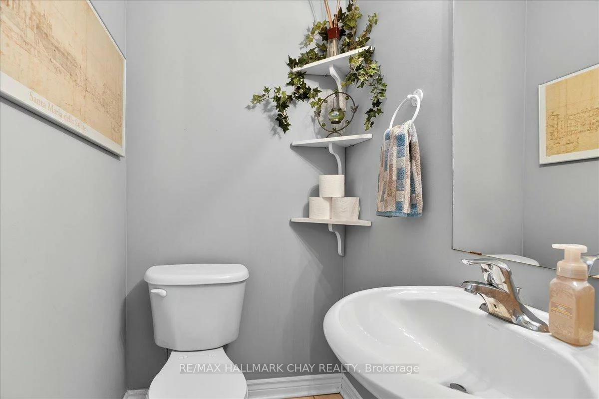 35, Diana, Innis-Shore, Barrie
