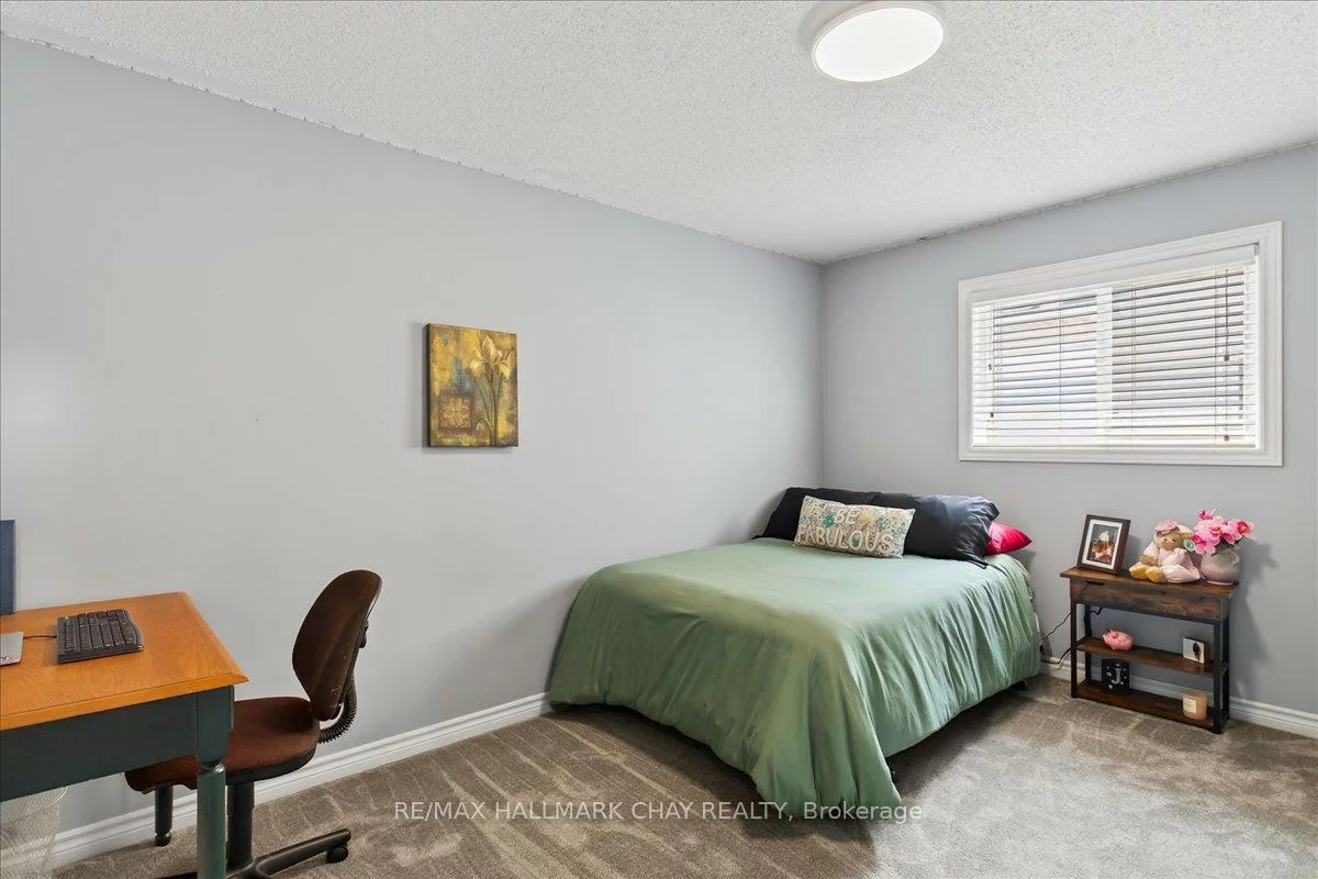 35, Diana, Innis-Shore, Barrie