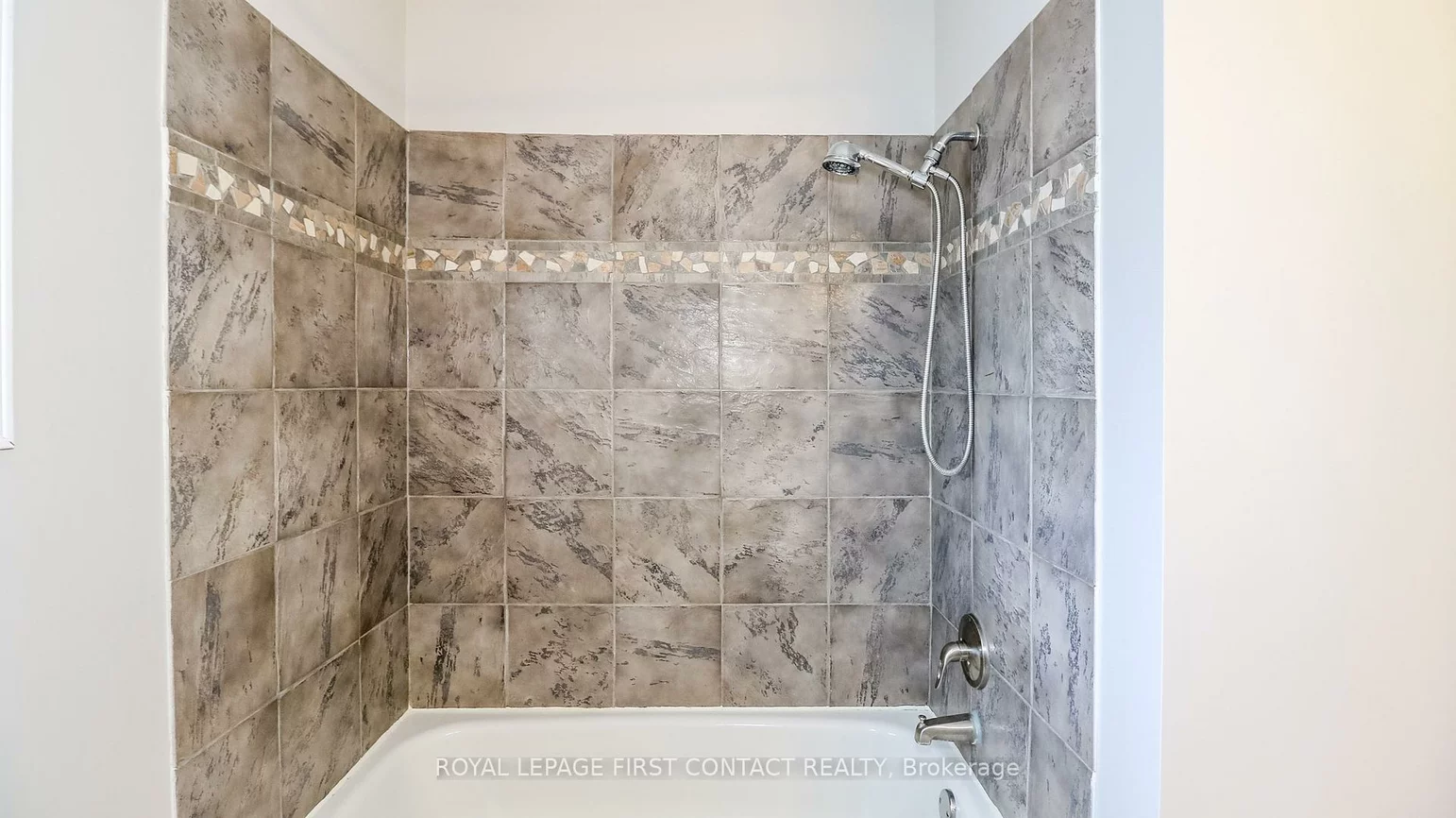 56, Mcconkey, Allandale Heights, Barrie