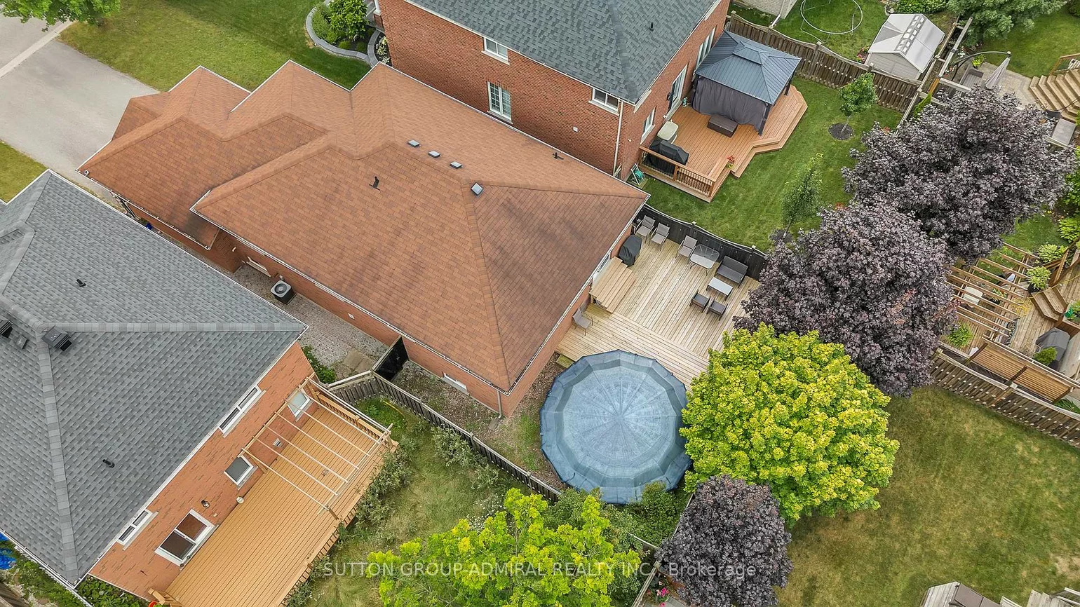 16, Empire, Innis-Shore, Barrie
