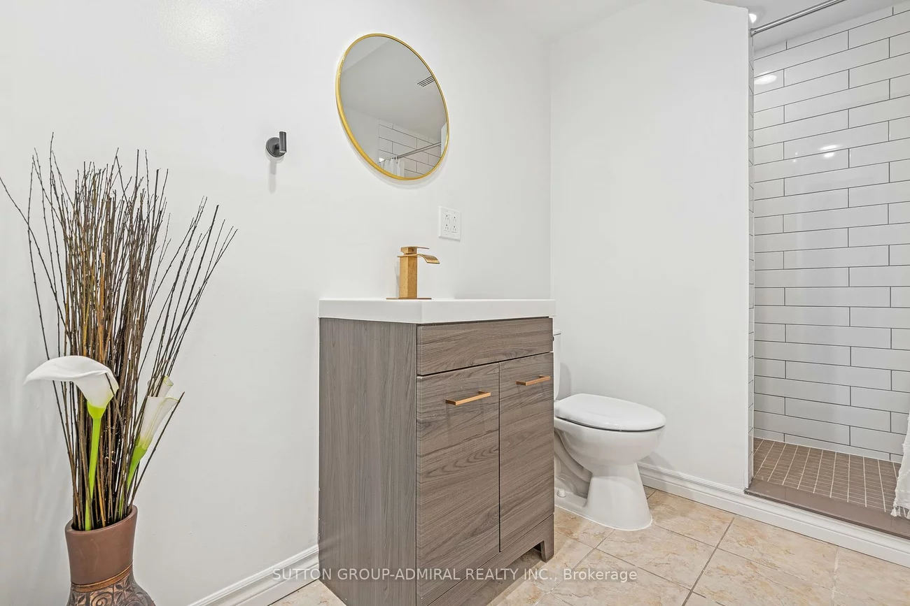 16, Empire, Innis-Shore, Barrie