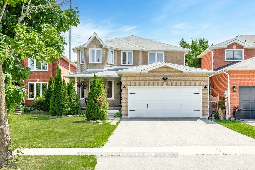 33, Etherington, West Bayfield, Barrie