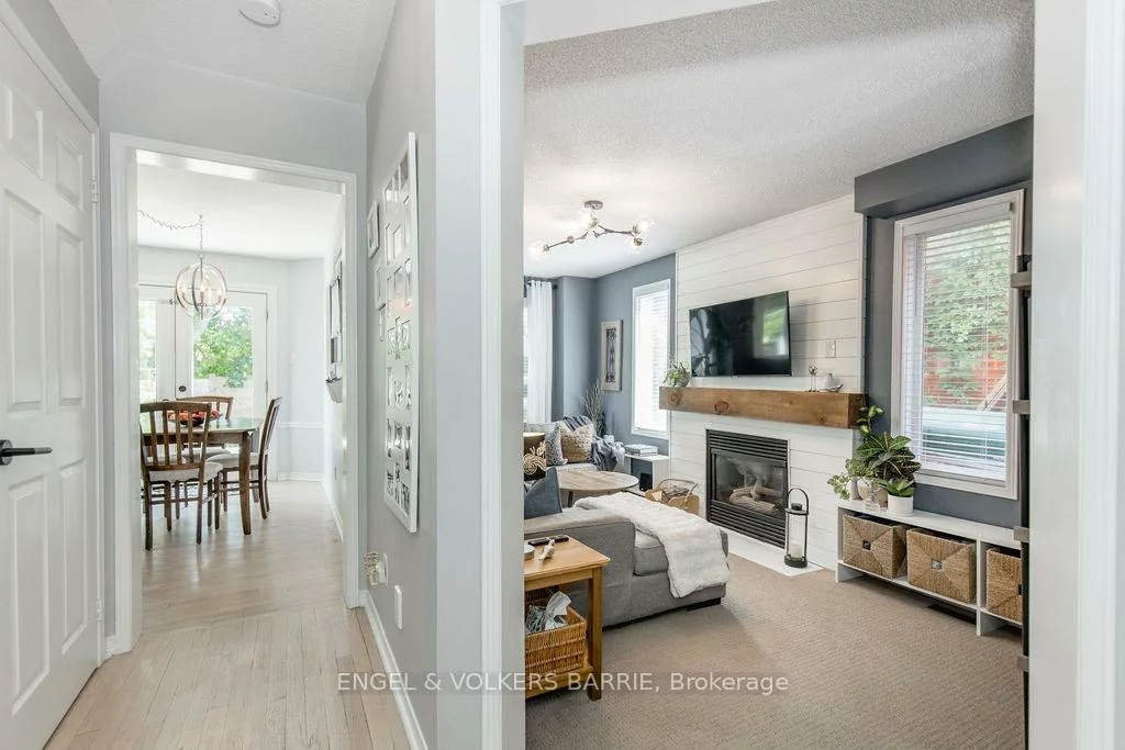 33, Etherington, West Bayfield, Barrie