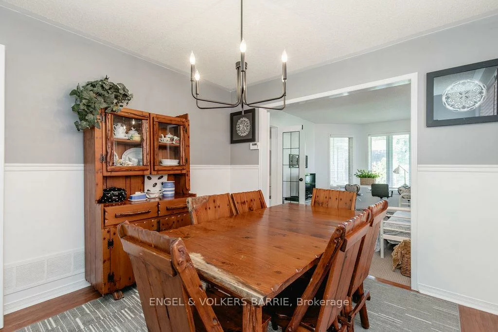 33, Etherington, West Bayfield, Barrie