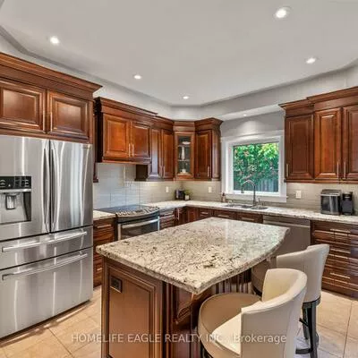 14, Rebecca, Painswick South, Barrie