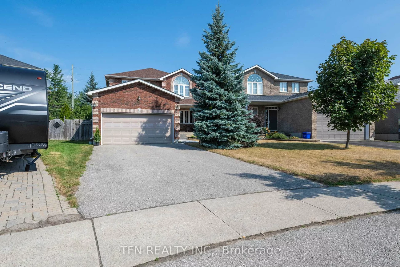 34, Balmoral, Innis-Shore, Barrie