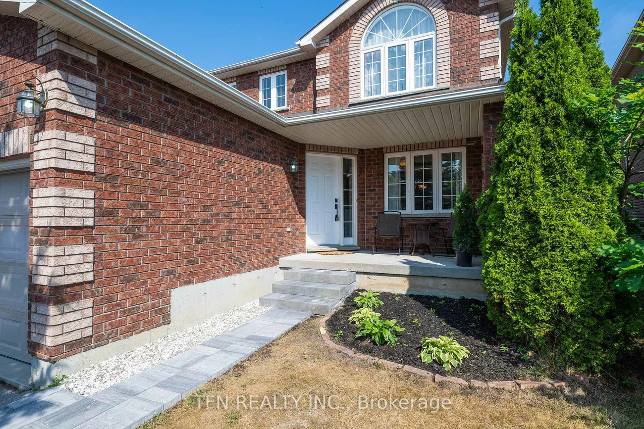 34, Balmoral, Innis-Shore, Barrie