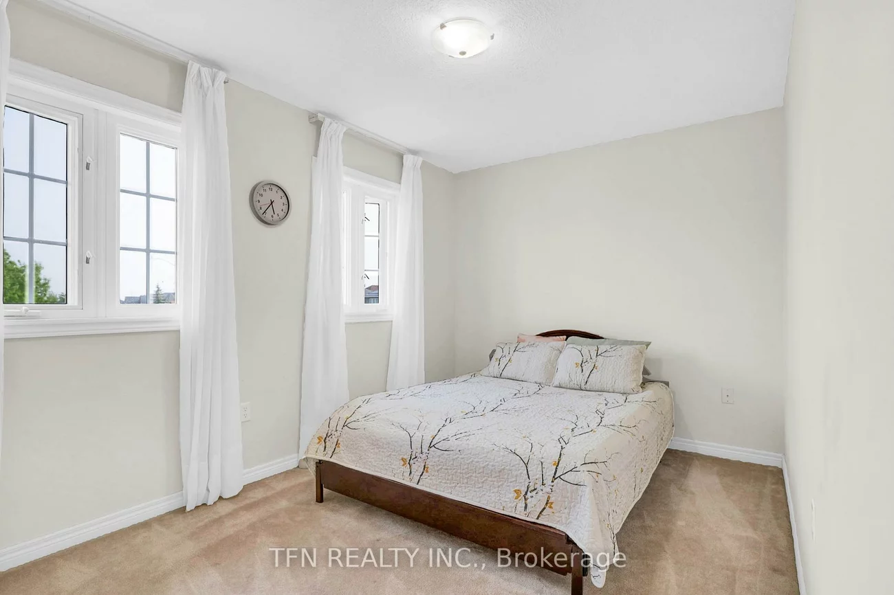34, Balmoral, Innis-Shore, Barrie