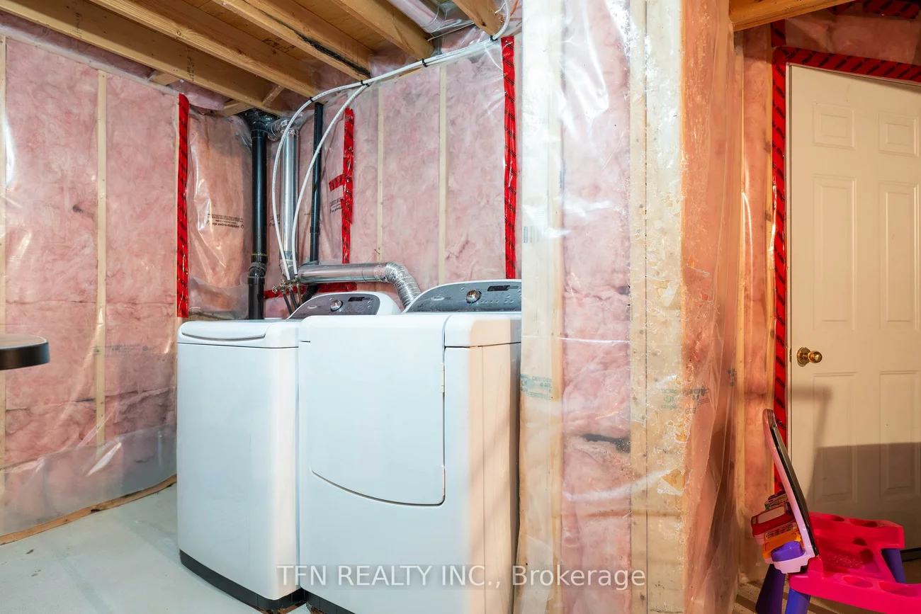 34, Balmoral, Innis-Shore, Barrie