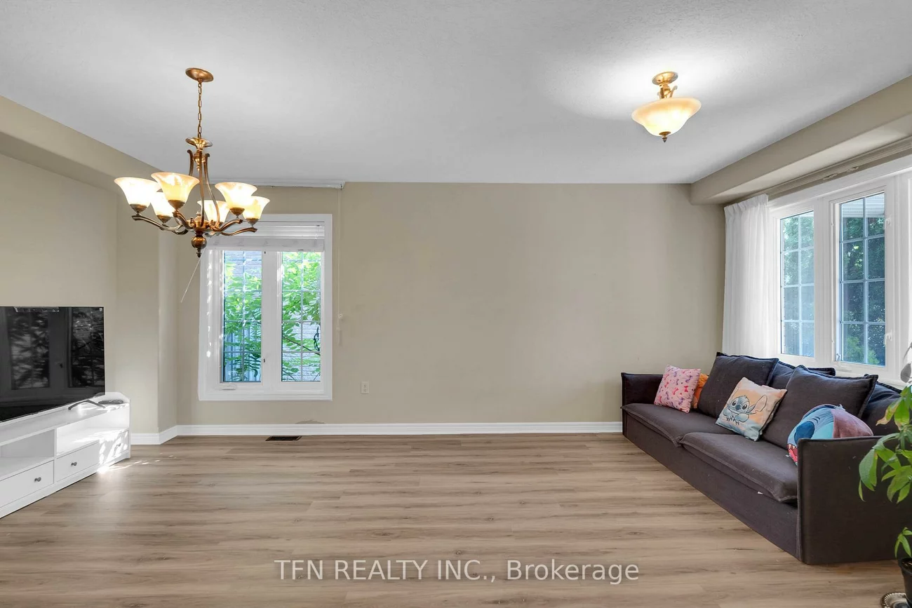 34, Balmoral, Innis-Shore, Barrie