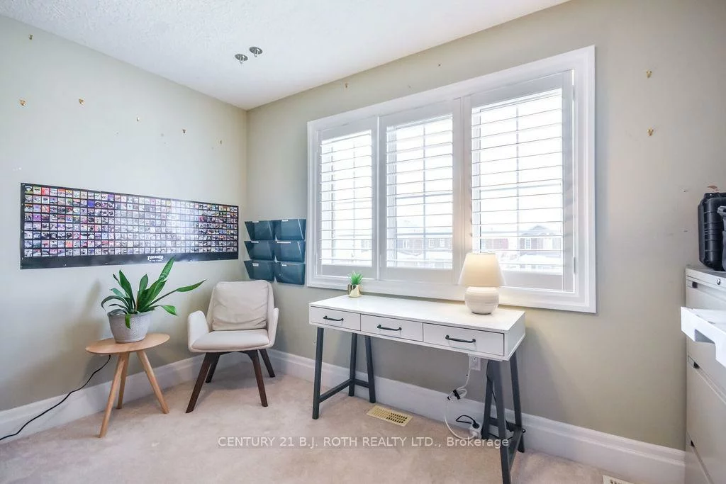 99, Jewel House, Innis-Shore, Barrie