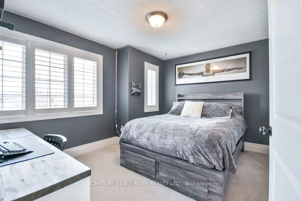 99, Jewel House, Innis-Shore, Barrie