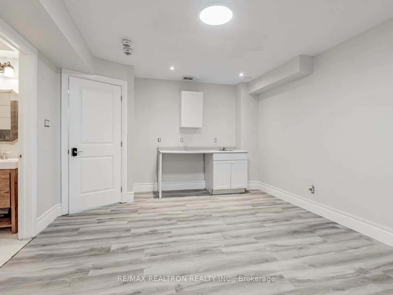 14b, Ferris, Cundles East, Barrie
