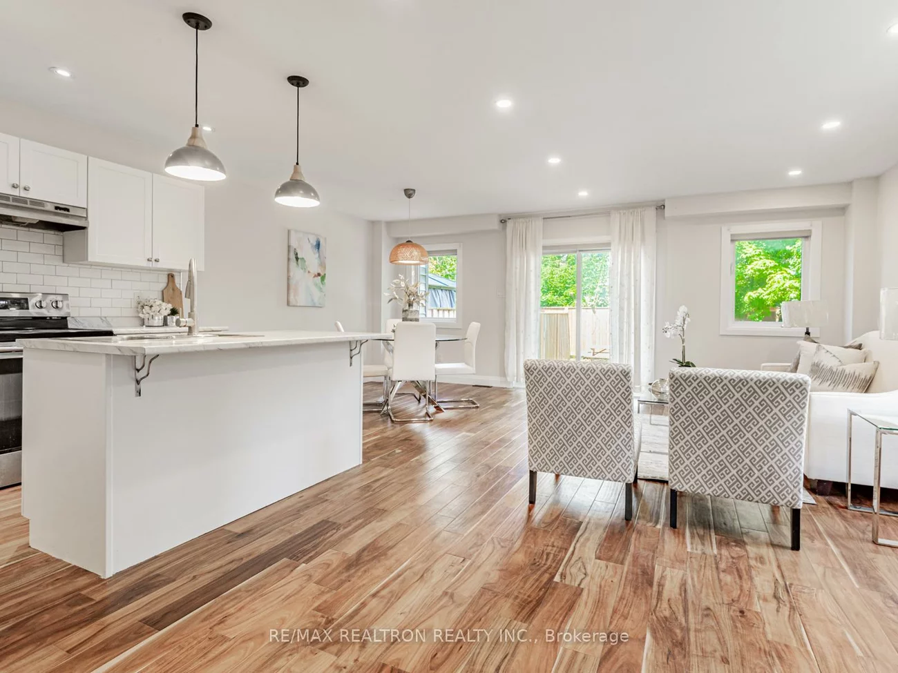 14b, Ferris, Cundles East, Barrie