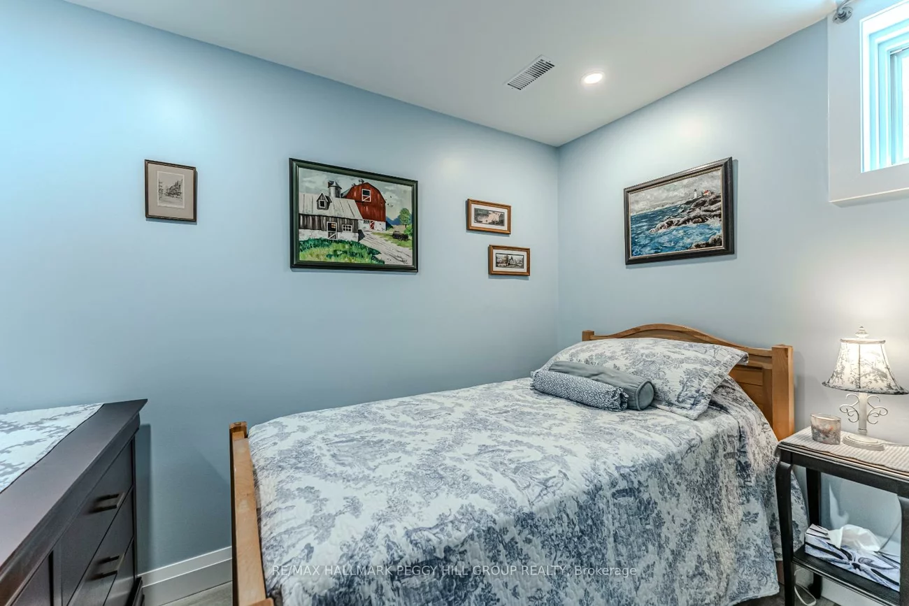 132, Benson, Northwest, Barrie