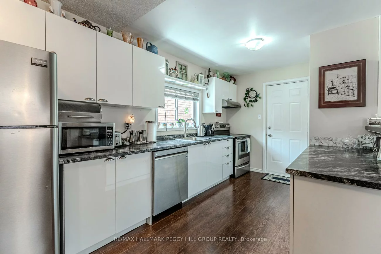 132, Benson, Northwest, Barrie