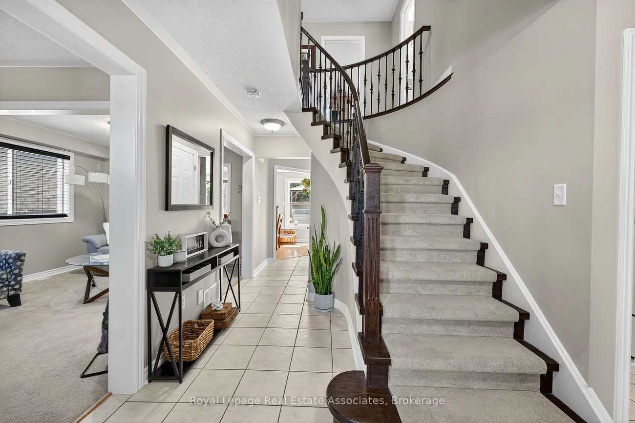 56, Bird, Edgehill Drive, Barrie