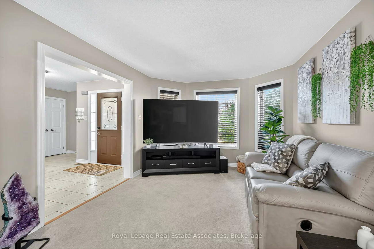 56, Bird, Edgehill Drive, Barrie