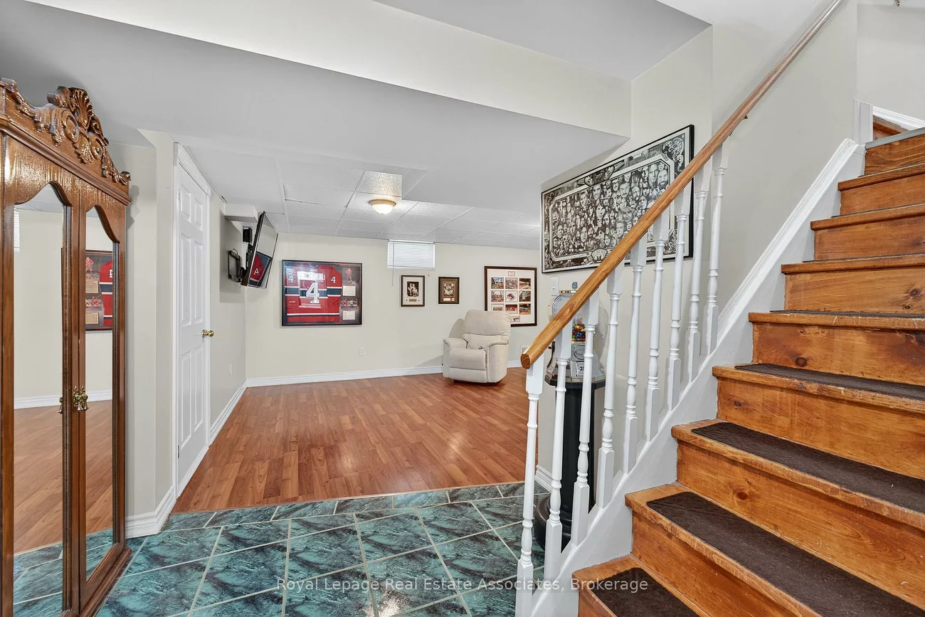56, Bird, Edgehill Drive, Barrie
