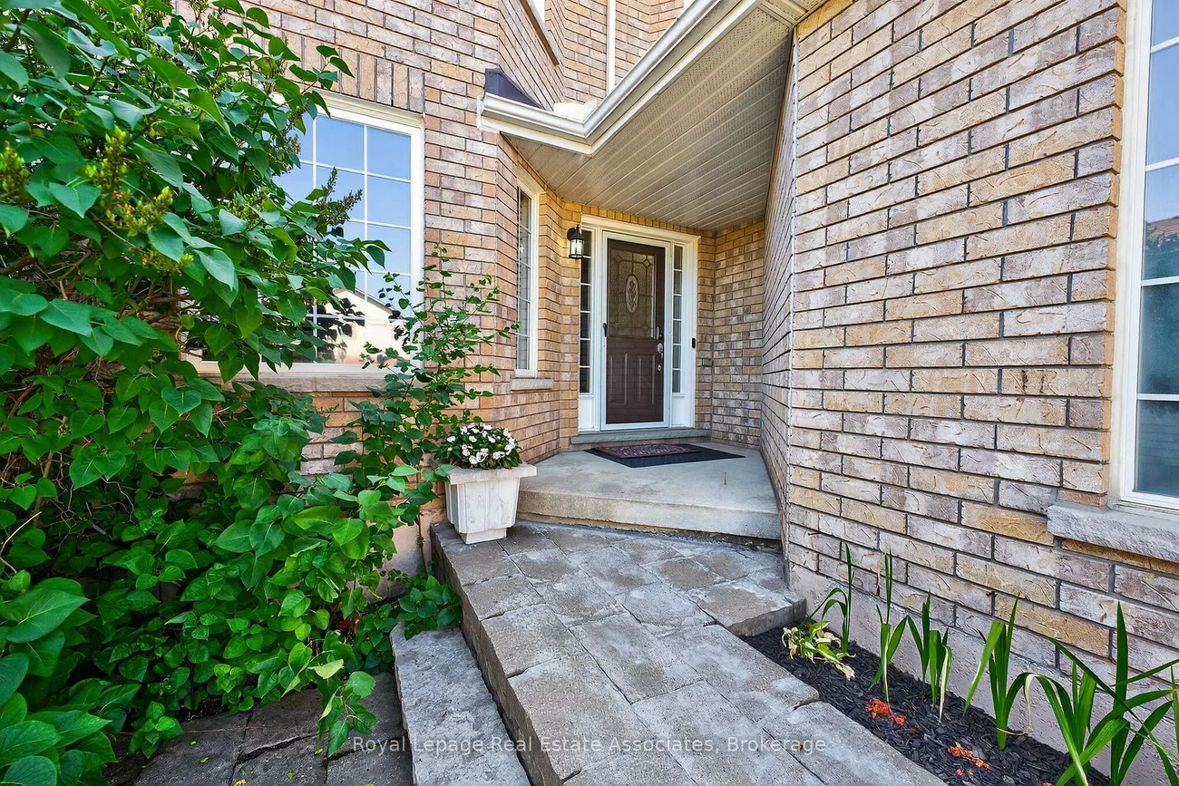 56, Bird, Edgehill Drive, Barrie