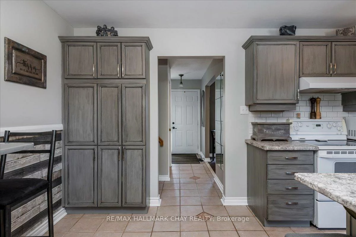 114, Chieftain, Allandale Heights, Barrie