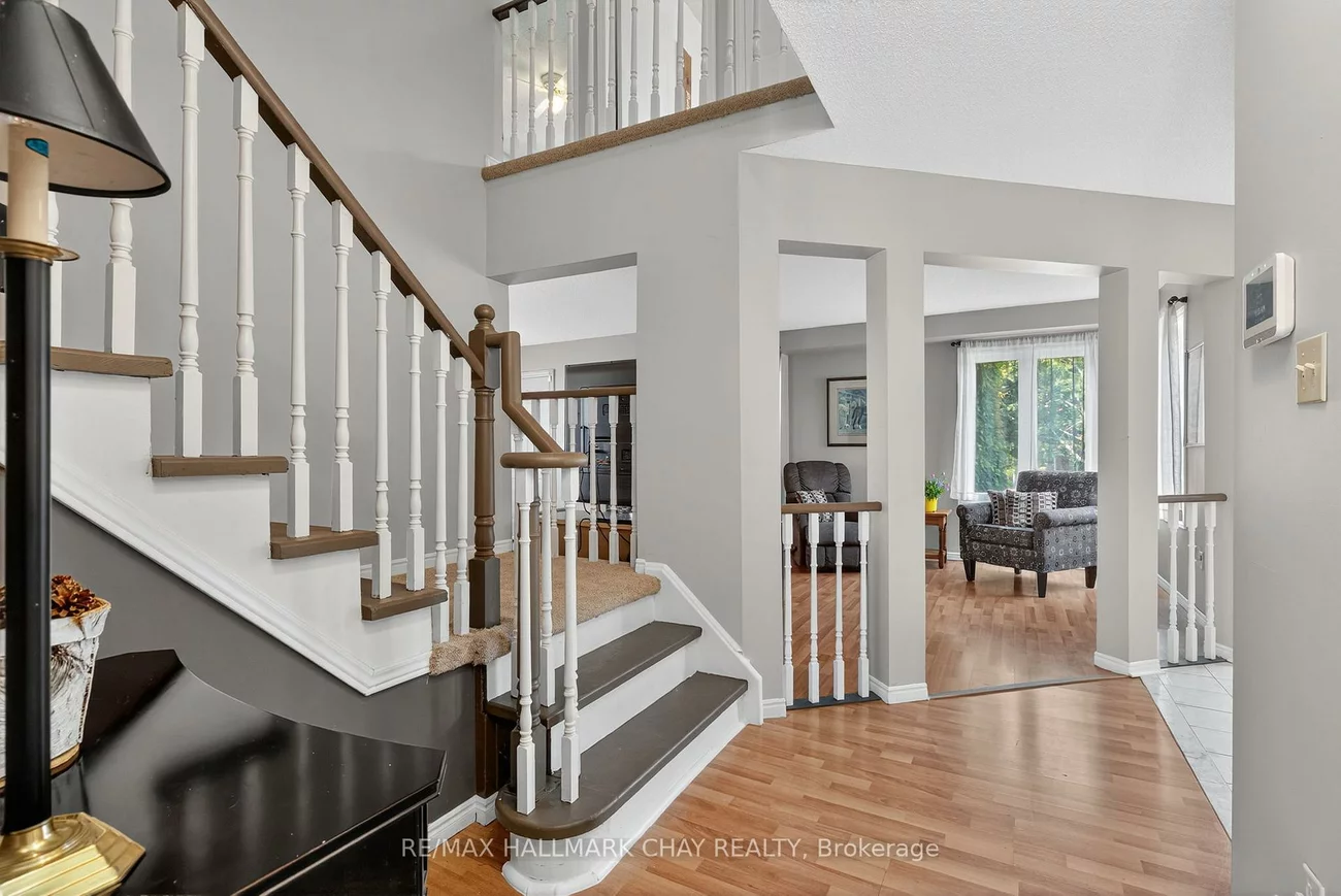 49, Mcdougall, West Bayfield, Barrie