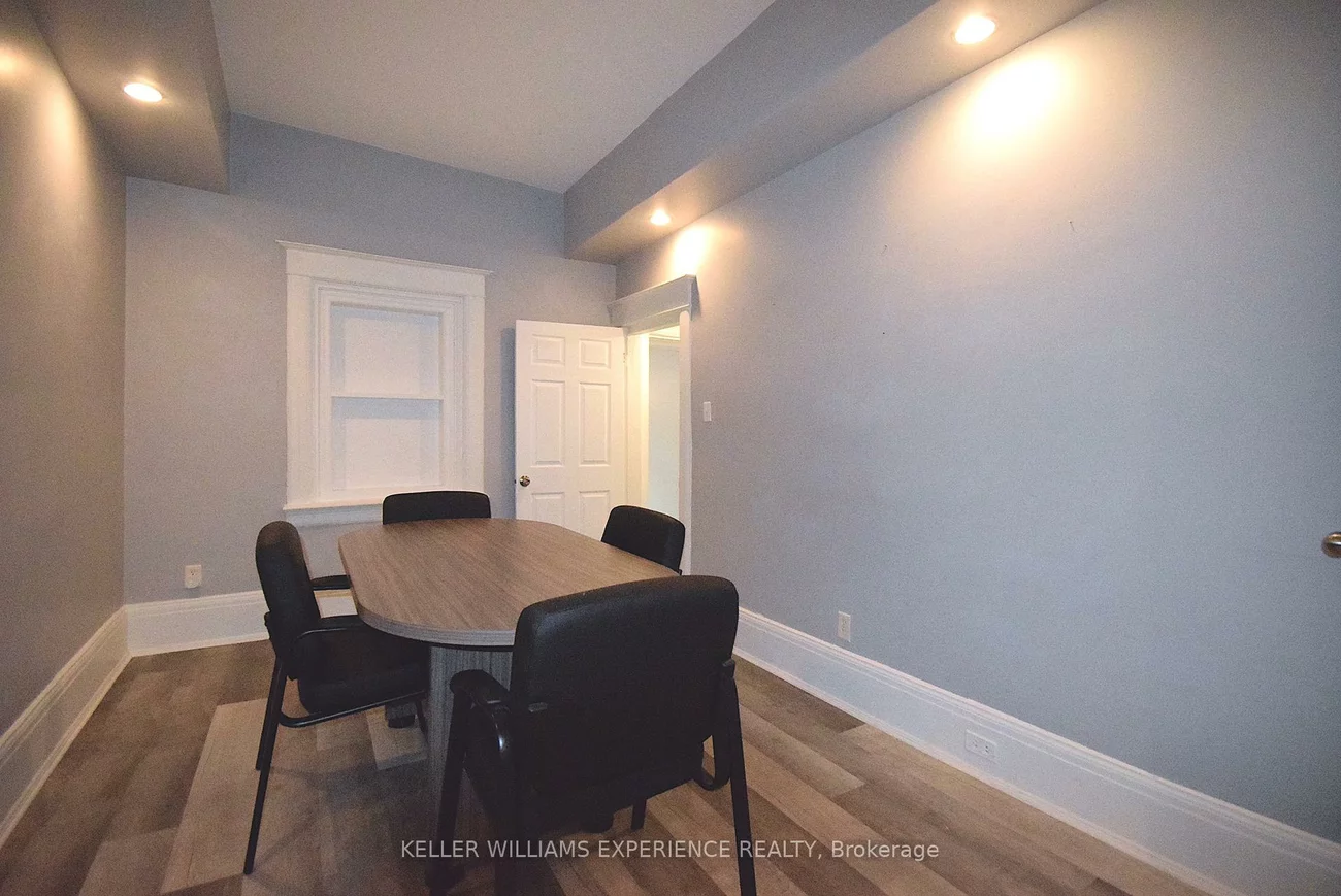 184, BRADFORD, City Centre, Barrie