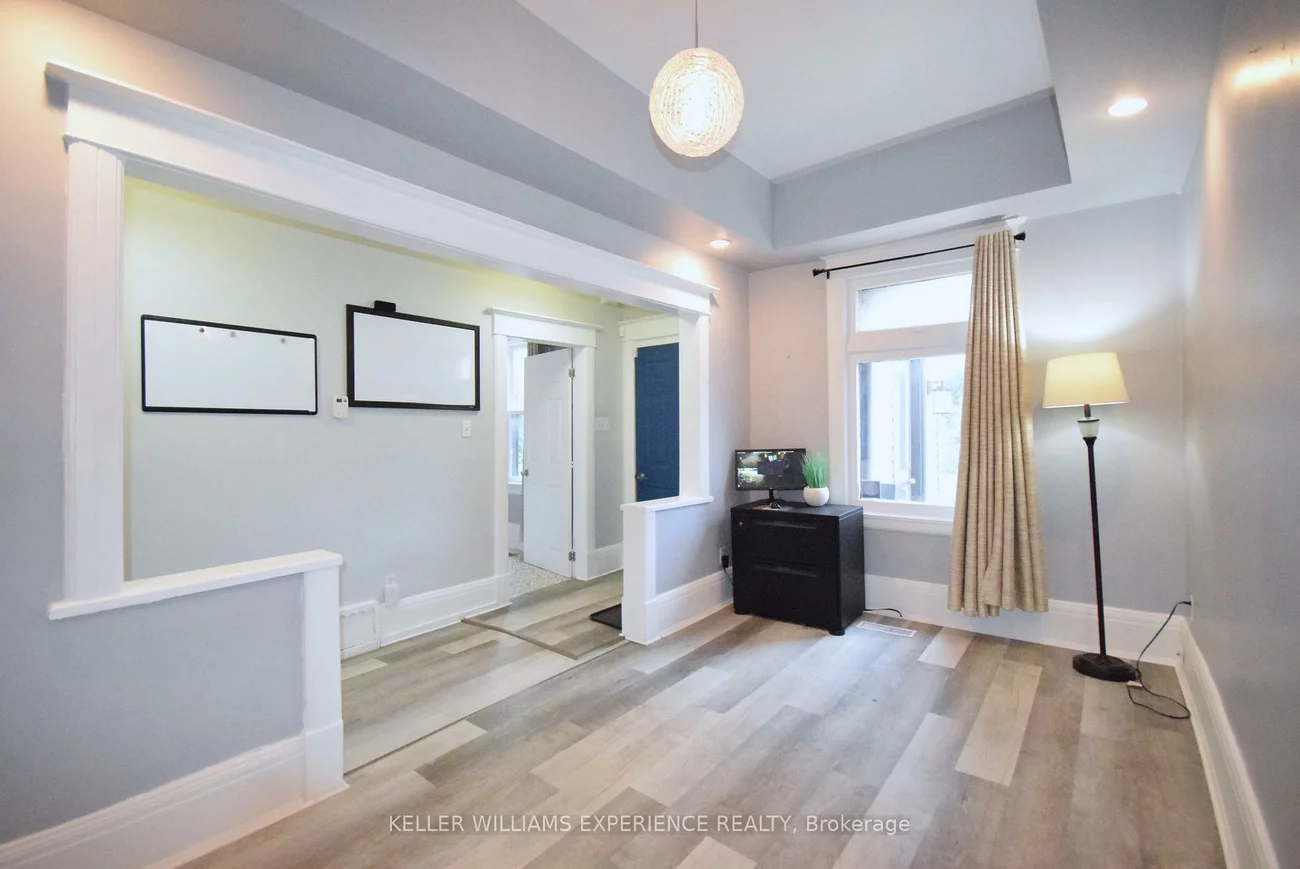 184, BRADFORD, City Centre, Barrie