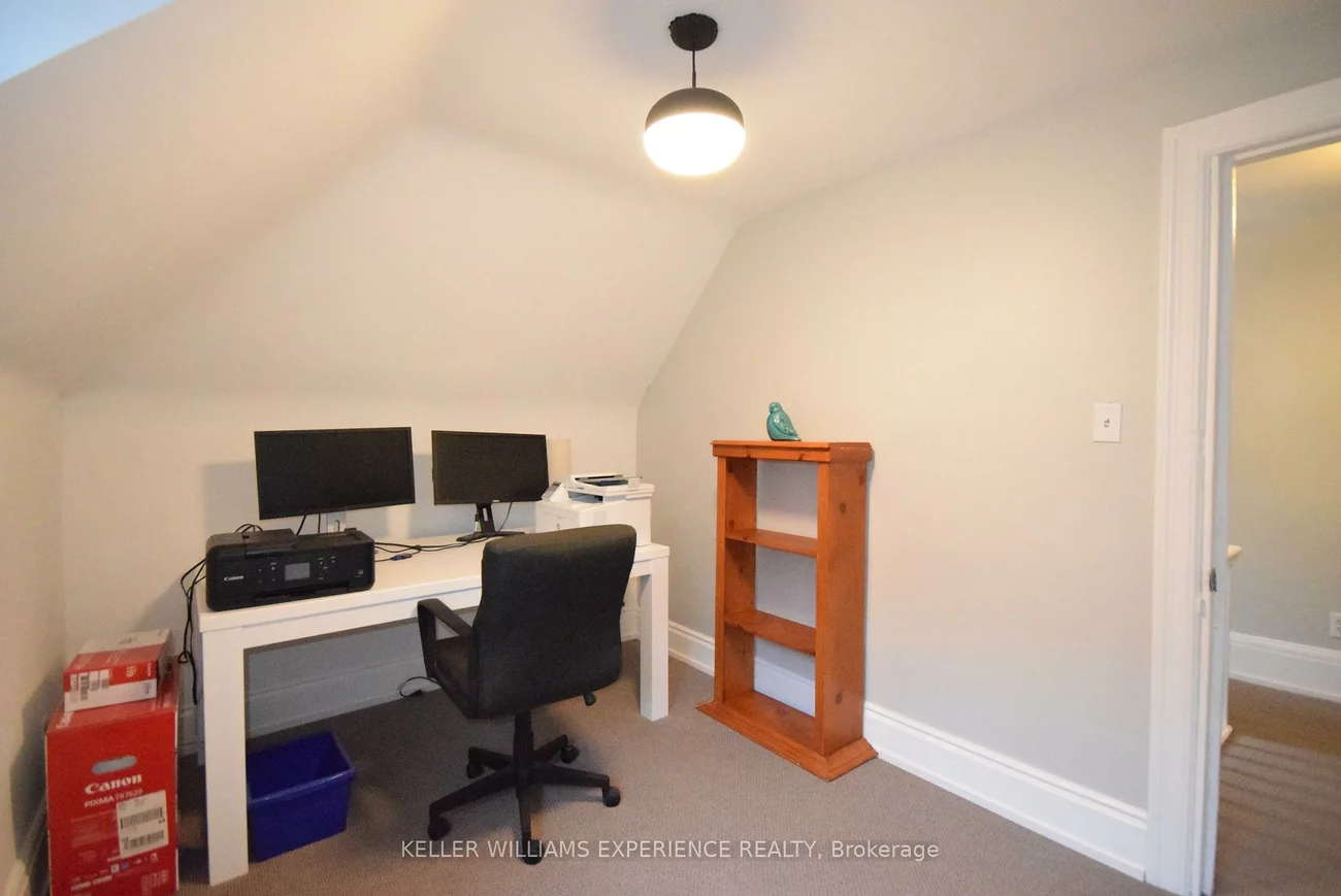 184, BRADFORD, City Centre, Barrie