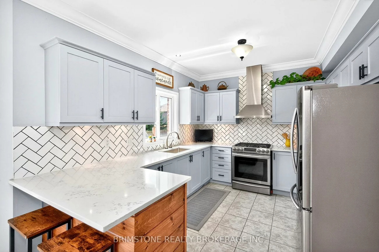 63, Prince George, Innis-Shore, Barrie