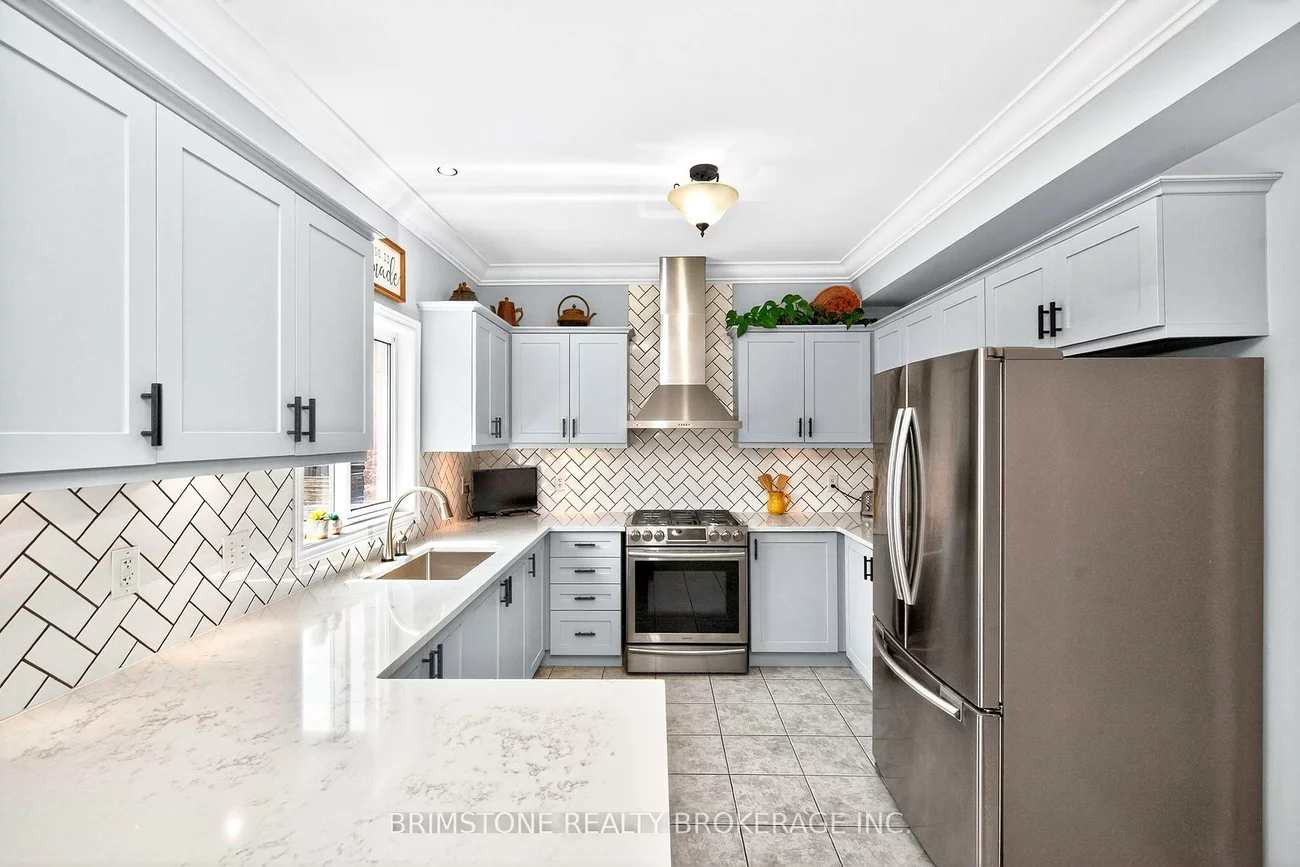 63, Prince George, Innis-Shore, Barrie